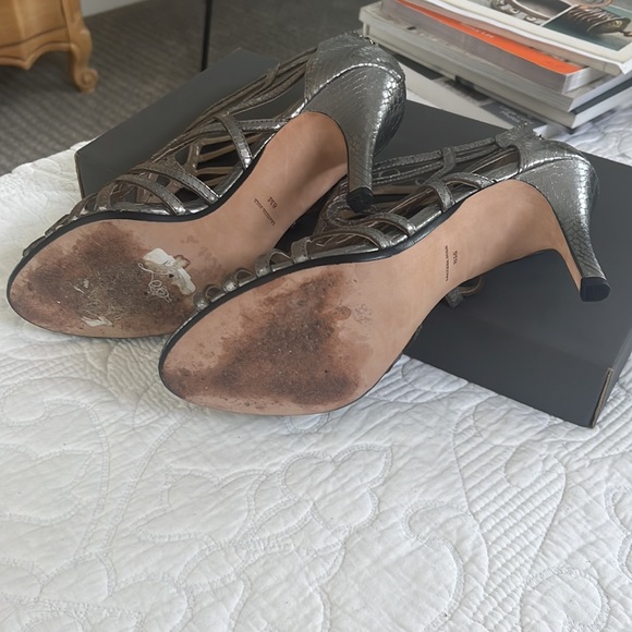 Size 8 silver snake skin heels - Picture 3 of 5